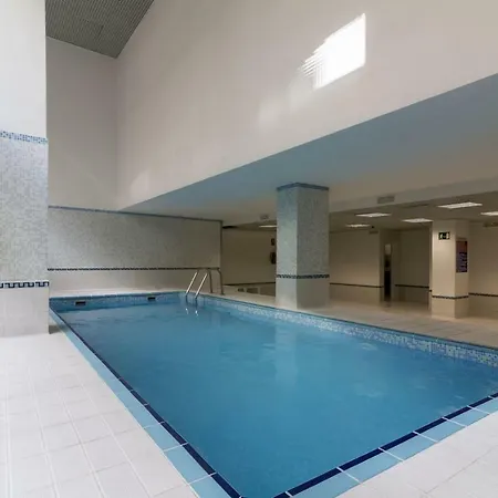 New Vip Piscina Y Gimnasio