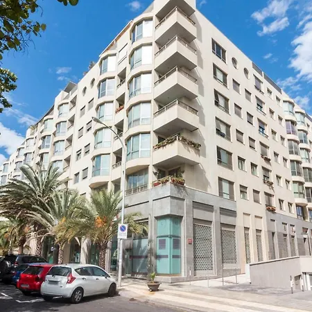 New Vip Piscina Y Gimnasio * Santa Cruz de Tenerife